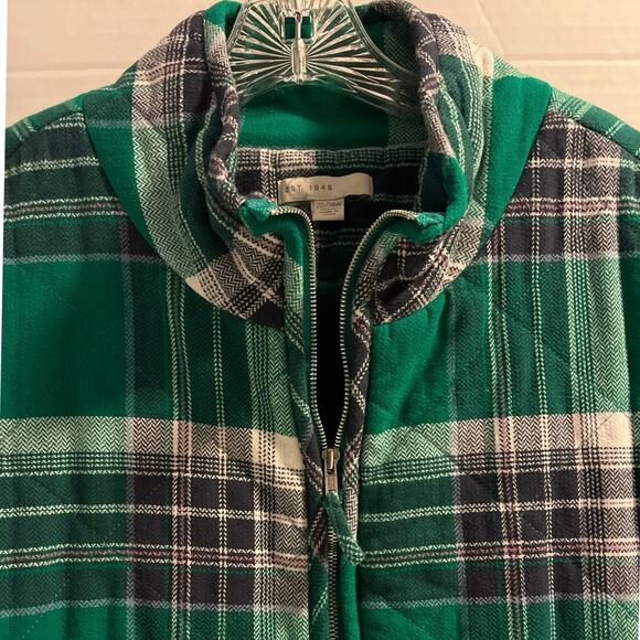 Quilted Flannel Padded Vest Womens Size 22/24W Green Plaid Pockets Casual Layer - Picture 3 of 16